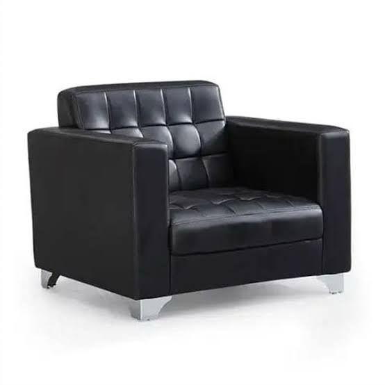 Black Tufted Single Seater PU Leather Lounge Chair | Dilusso Furniture Nairobi - Modern Lounge chair in Nairobi, Kenya